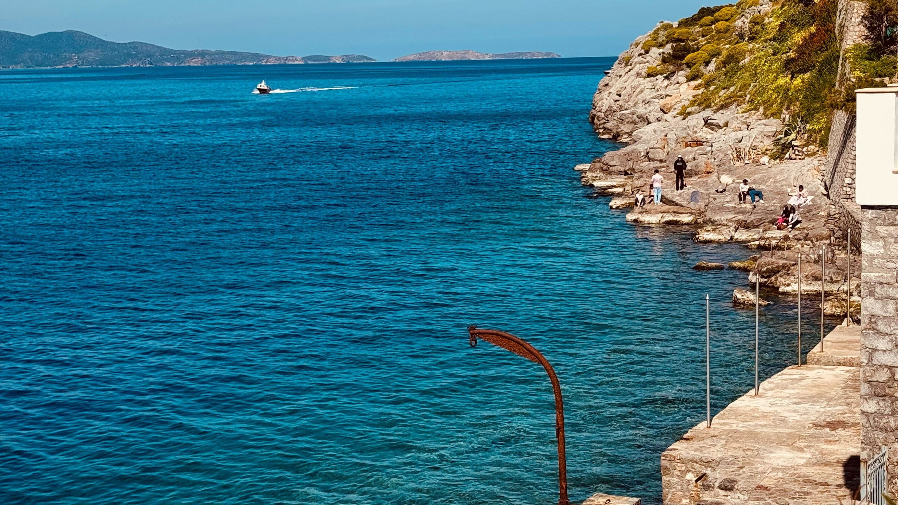 Cliff-wall on the shore line of Hydra island